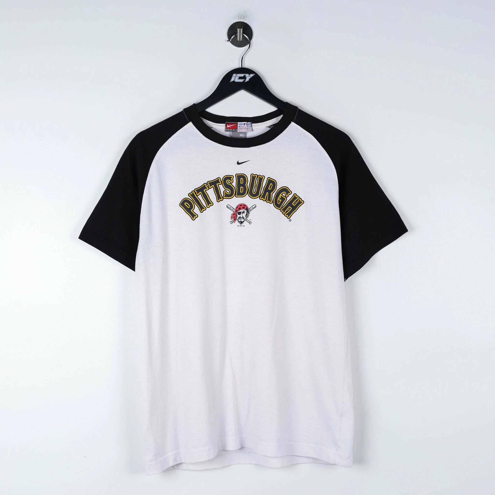 Nike 2009 Pittsburgh Pirates Middle Swoosh Raglan Sleeve T-Shirt - Large 1 Nike 2009 Pittsburgh Pirates Middle Swoosh Raglan Sleeve T-Shirt - Large