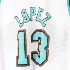 Icy Vintage Vintage 90s Vancouver Grizzlies Felipe Lopez #13 Size 48 NBA Champion Jersey - XL -Icy Sales Shop 11180 20IMG 0018