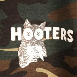 Icy Vintage Hooters Graphic Camo T-Shirt - XL -Icy Sales Shop 14449 20IMG 0037