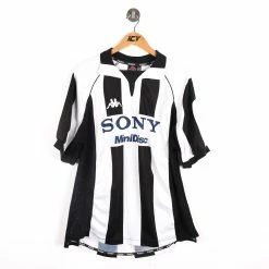 Vintage 1996 Kappa Juventus Football Jersey - XL
