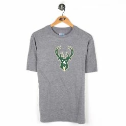 NBA Milwaukee Bucks T-Shirt - Medium