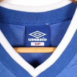 Vintage Umbro Soccer Jersey - Small -Icy Sales Shop umbrosoccerjerseyIMG 0019